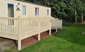 8 Berth Stunning Caravan